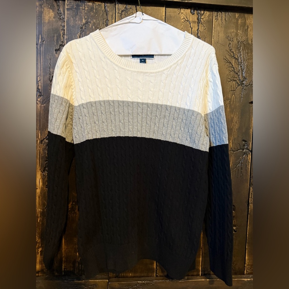 Karen Scott women’s Sweater
Size XL
